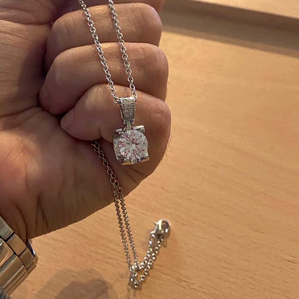 The Legacy 925 White Sapphire Solitaire necklace - Picture 4 of 9